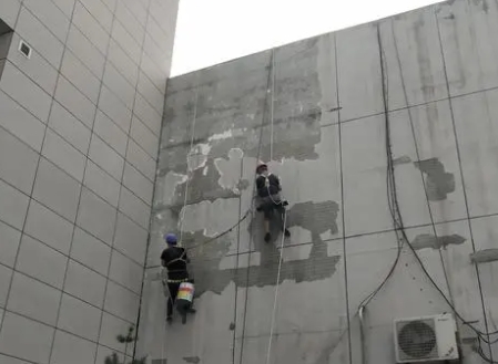 涿州市楼顶漏水维修公司分享下涿州市外墙防水的注意事项